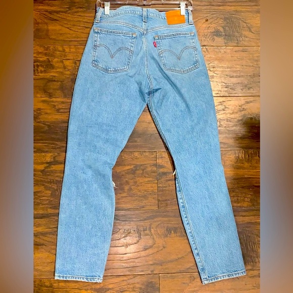 Levi’s Premium “Wedgie” Distressed Button Fly Blue Jeans - Picture 4 of 7